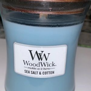 Medium wood wick in sea salt & cotton